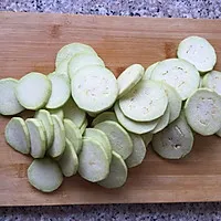 1:Soak Eggplant to Reduce Bitterness