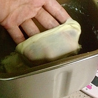 3:Add Butter and Knead to Gluten Membrane