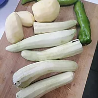 1:Cut and prep the vegetables