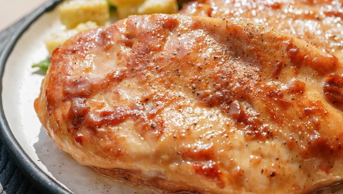 Juicy Pan Seared Chicken Breast (嫩煎鸡胸肉)