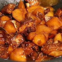 8:Remove whole spices and serve
