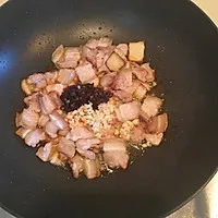 3:Build flavor with aromatics