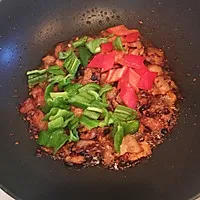 5:Stir-fry peppers quickly