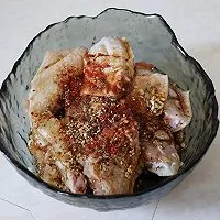 2:Mix the marinade and coat the wings