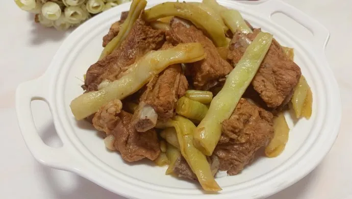 Chinese Braised Pork Ribs with Green Beans