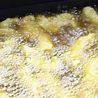 3:Fry the chicken