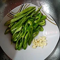 2:Chop the rest while you wait