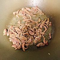 3:Sear the beef fast in a hot pan—don’t crowd it