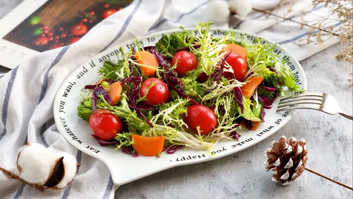 Easy Honey-Balsamic Vegetable Salad with Blanched Broccoli & Carrots