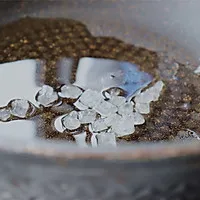 4:Make the caramel base