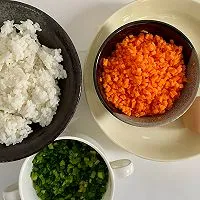 1:Prep the vegetables and eggs