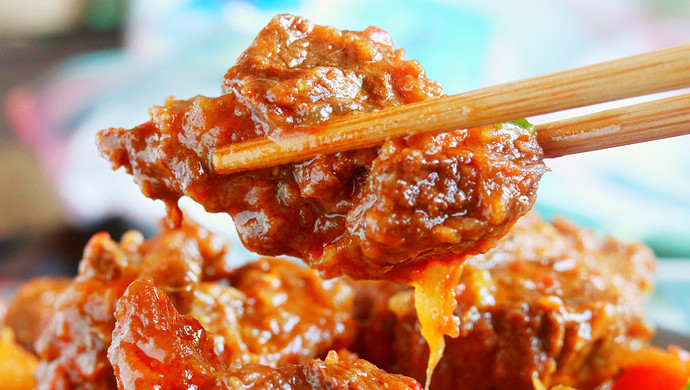 Braised Beef with Potatoes Recipe (土豆炖牛肉)