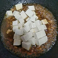 4:Add tofu carefully