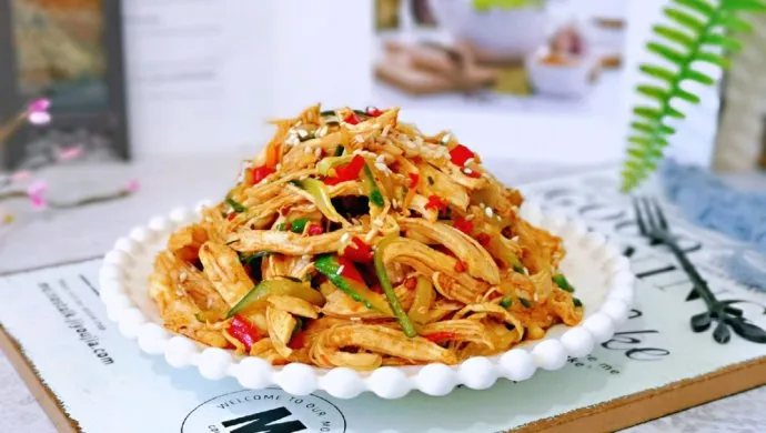 Cold Shredded Chicken Salad Recipe (凉拌鸡丝)