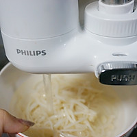 1:Wash and trim greens while water comes to a boil